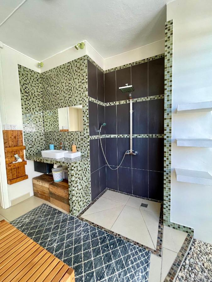 Manawa And One Eye Apartments La Gaulette Εξωτερικό φωτογραφία
